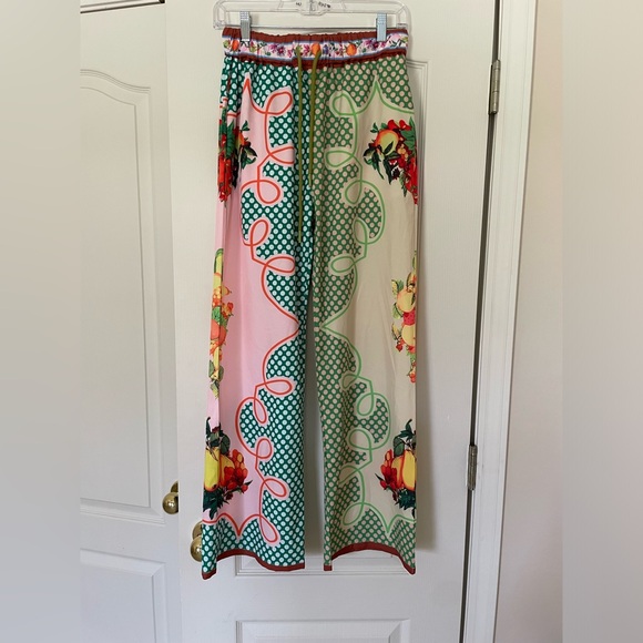 2 pc set size medium - Picture 2 of 3